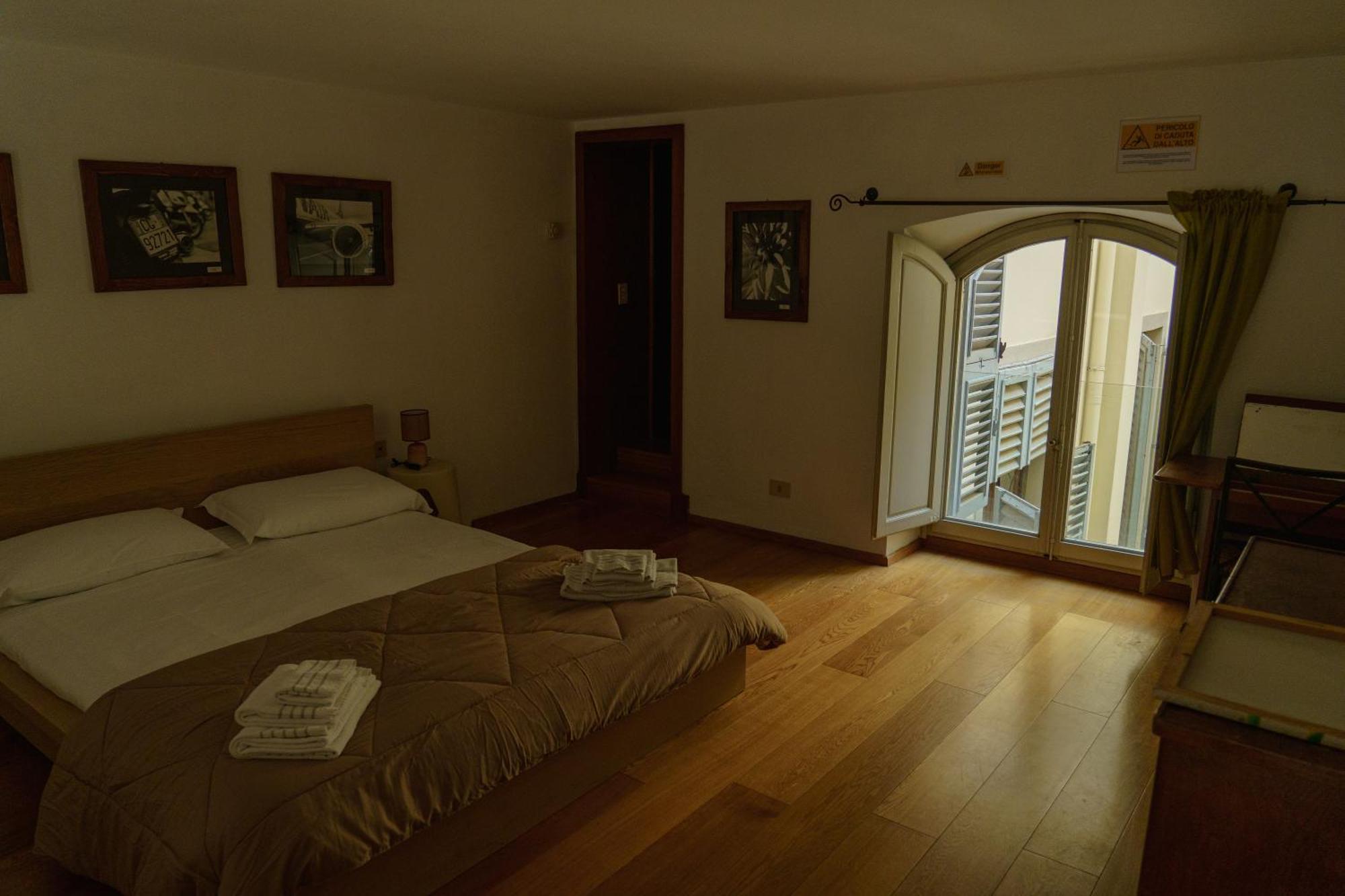 Nice One Bedroom In Historical Building Флоренция Экстерьер фото